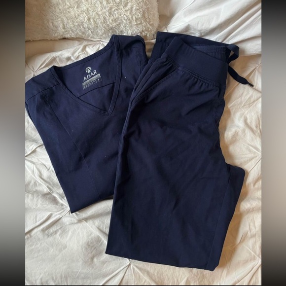 Nursing scrub set -small - Picture 1 of 8